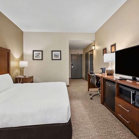 Comfort Inn Fort Myers Northeast Экстерьер фото