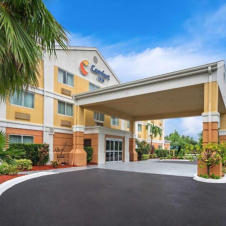 Comfort Inn Fort Myers Northeast Экстерьер фото