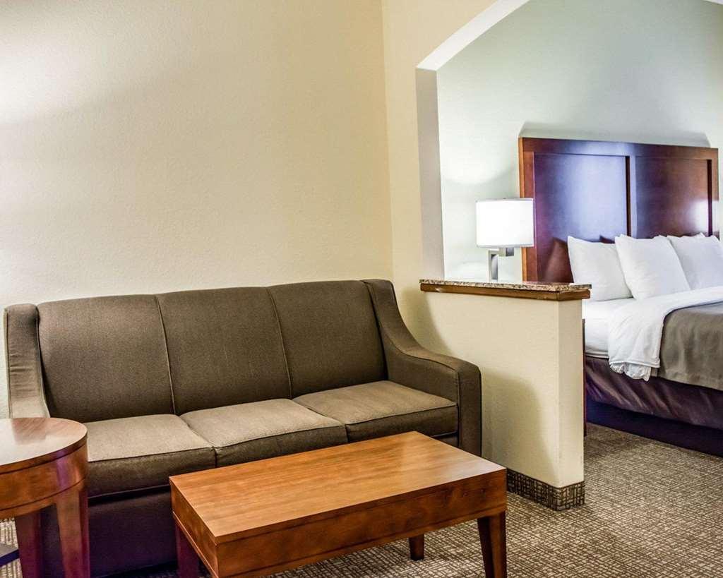 Comfort Inn Fort Myers Northeast Номер фото