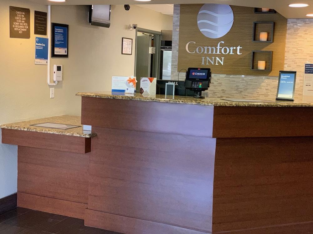 Comfort Inn Fort Myers Northeast Экстерьер фото