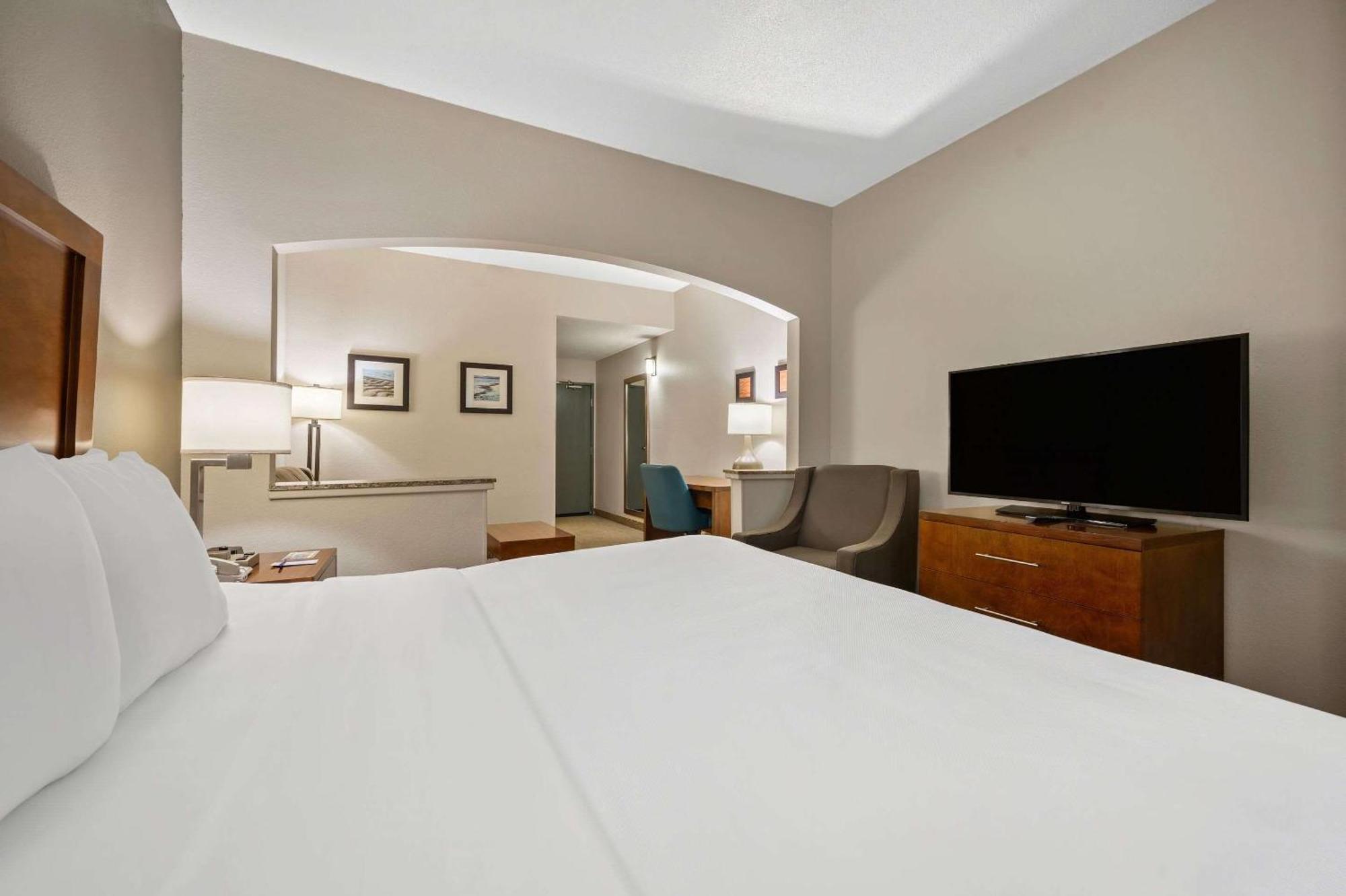 Comfort Inn Fort Myers Northeast Экстерьер фото