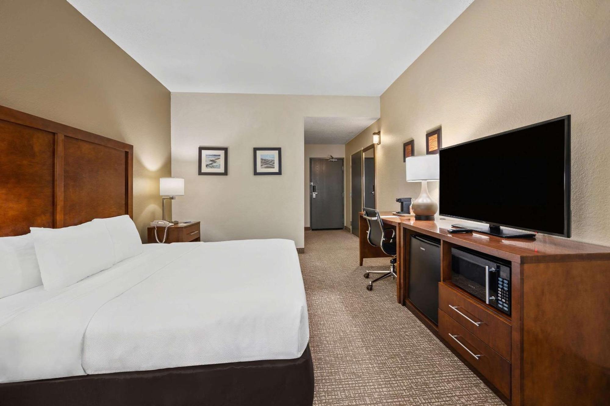 Comfort Inn Fort Myers Northeast Экстерьер фото
